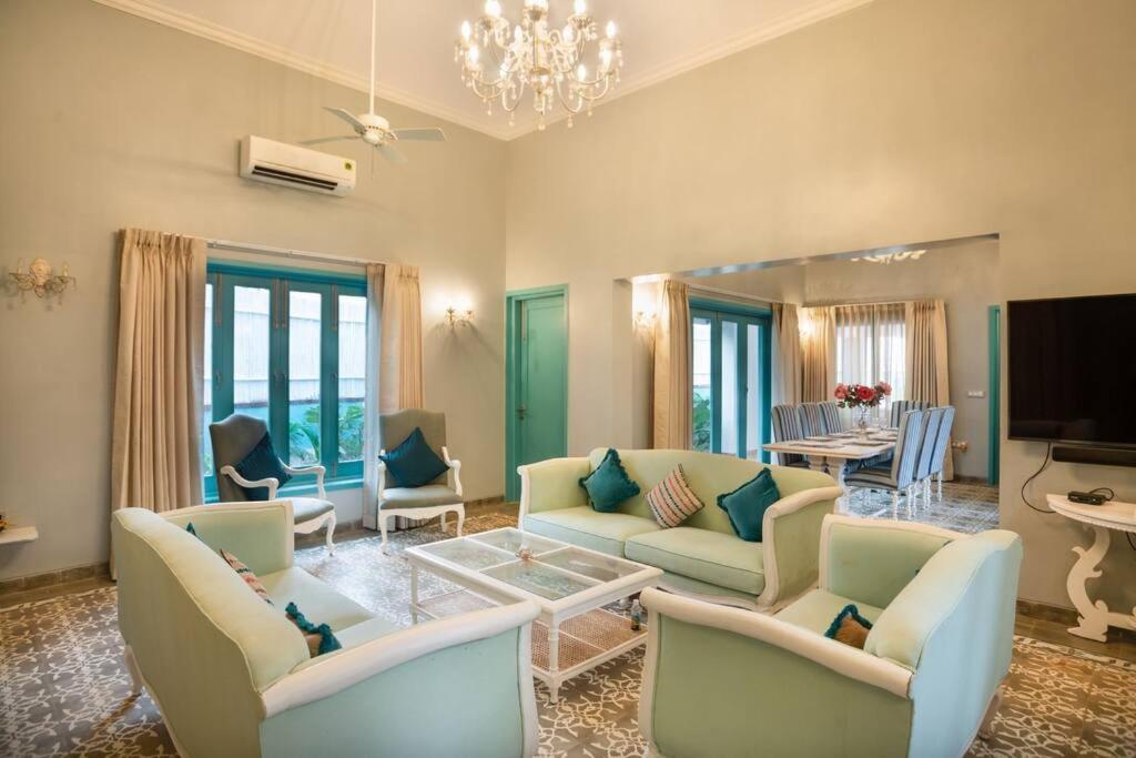 White Banyan Beach Villa, Candolim By The Acacia Villas Exterior foto